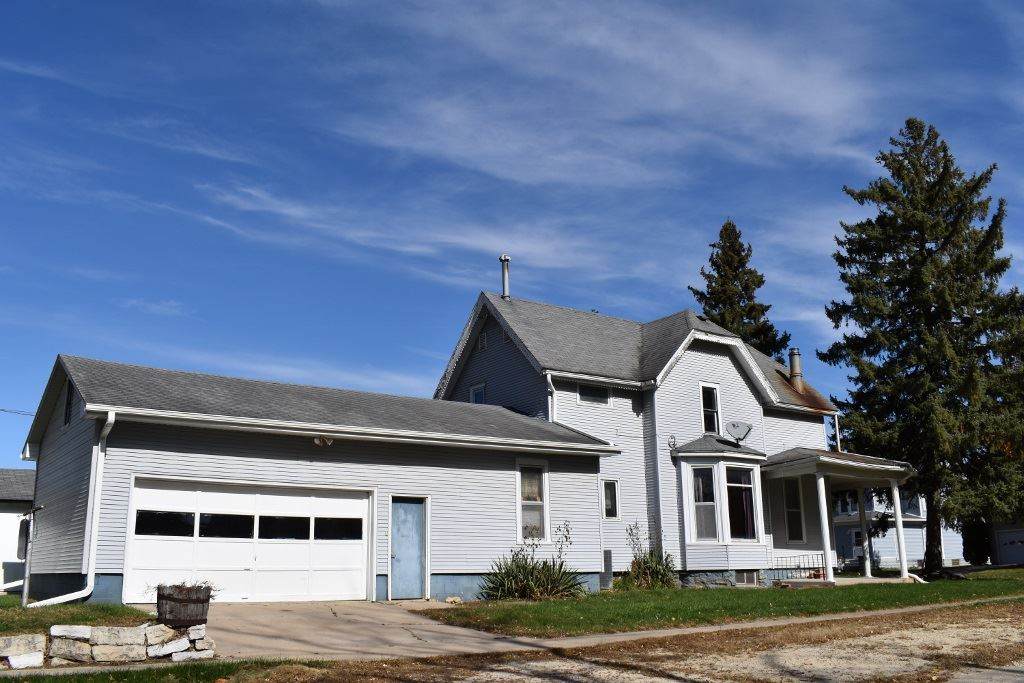 720 1st Ave Sw - Photo 1