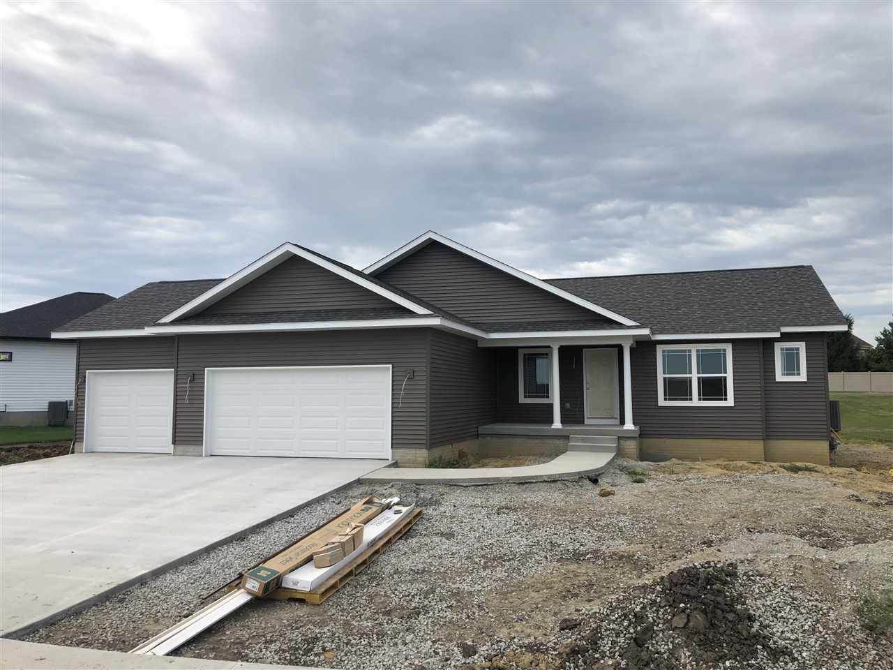 1746 Waxwing Way - Photo 1