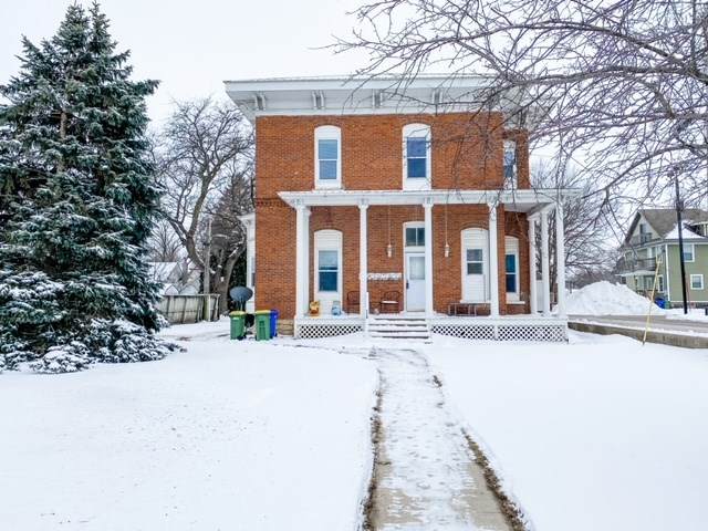 112 6th St. Sw - Photo 1