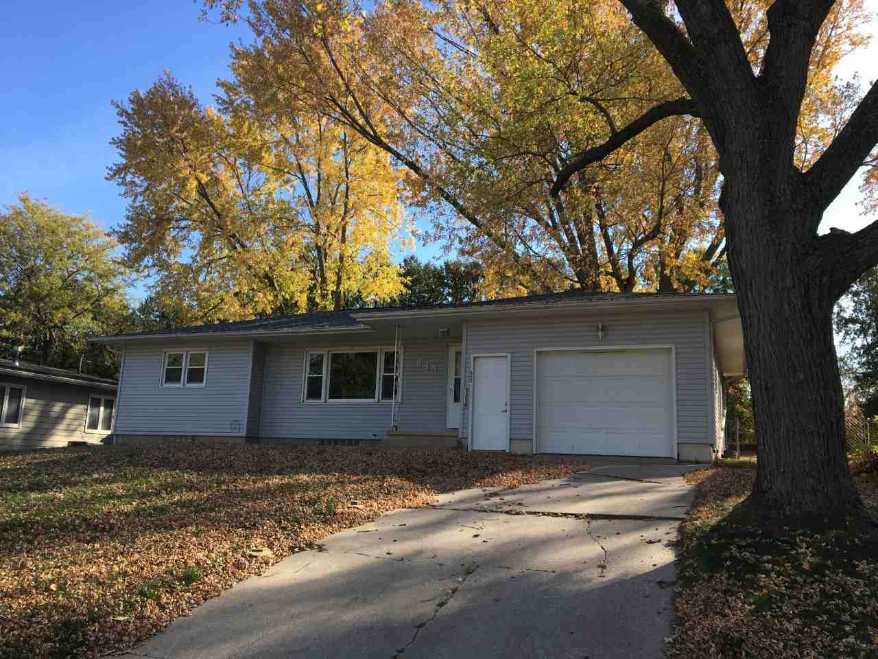 645 Jane Street - Photo 1