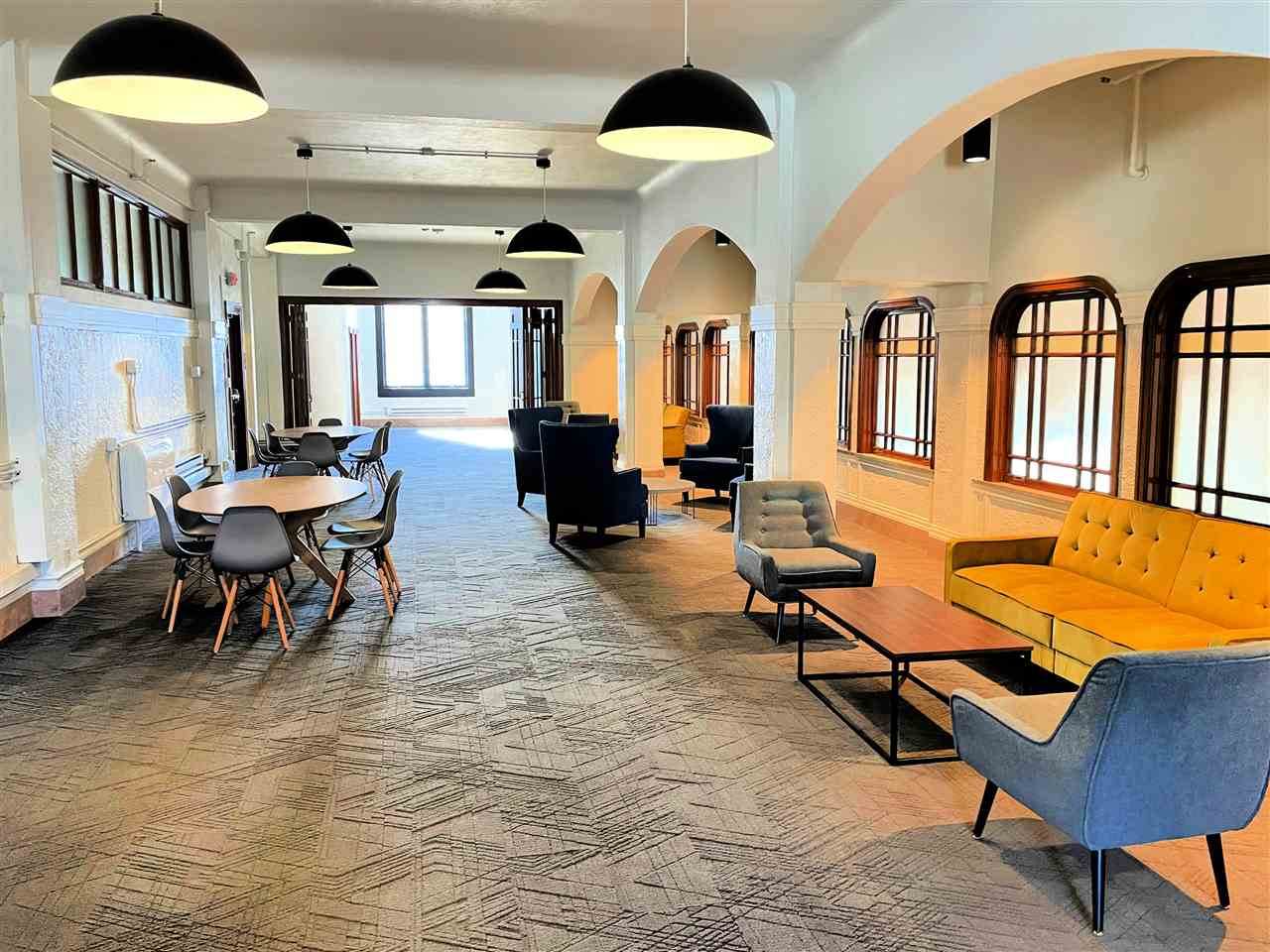 325 Park Avenue - Photo 1