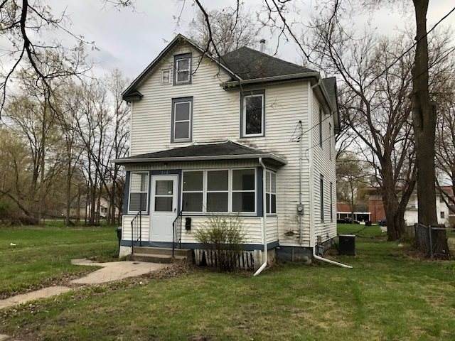 518 Cottage Street - Photo 1