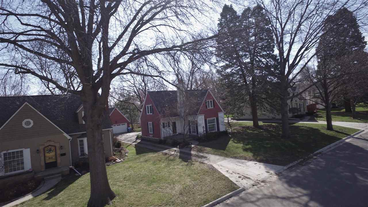 181 Woodstock Road - Photo 1