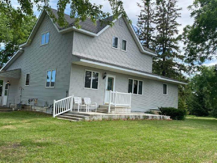 415 Burger Street - Photo 1