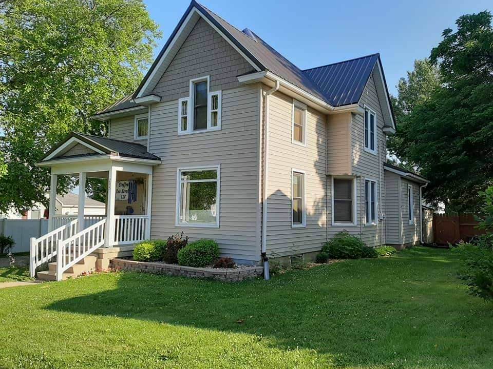 205 Clark St - Photo 1