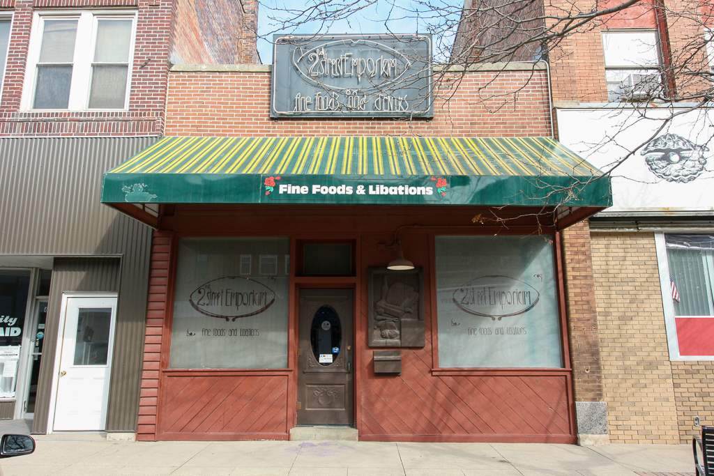615 2nd Street - Photo 1