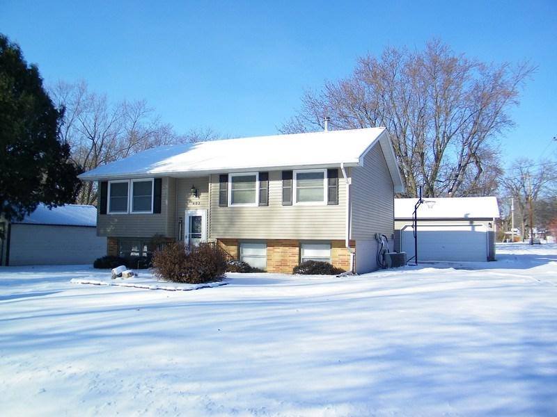 403 Pfeiffer Avenue - Photo 1