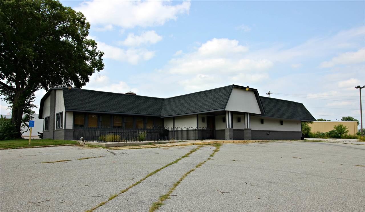 2822 University Avenue - Photo 1