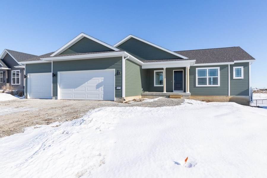 1446 Audubon Drive - Photo 1