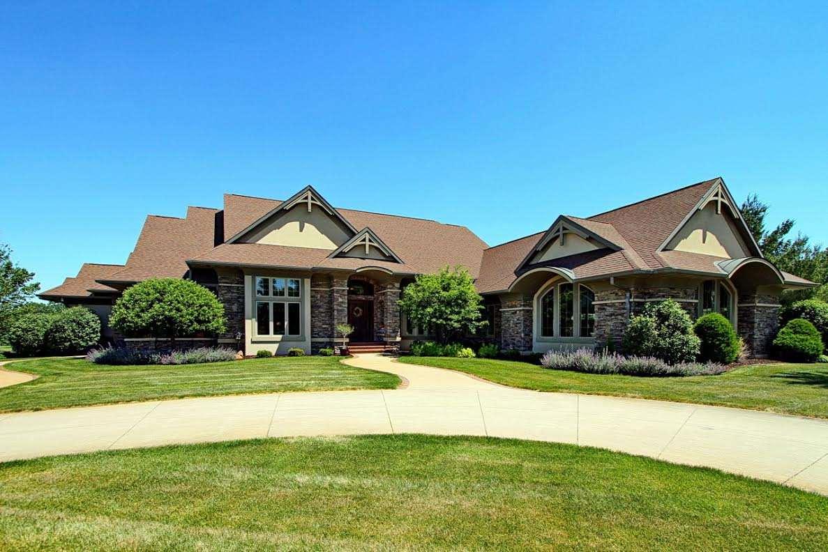 1771 Golf Course Boulevard - Photo 1