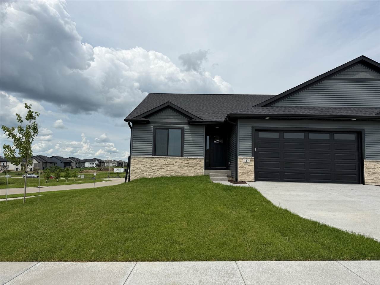 127 Kinsey Street - Photo 1