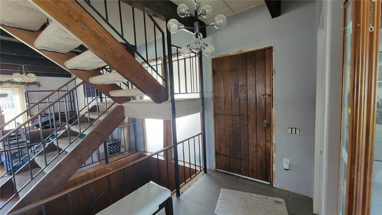 1503 Arizona Court - Photo 1