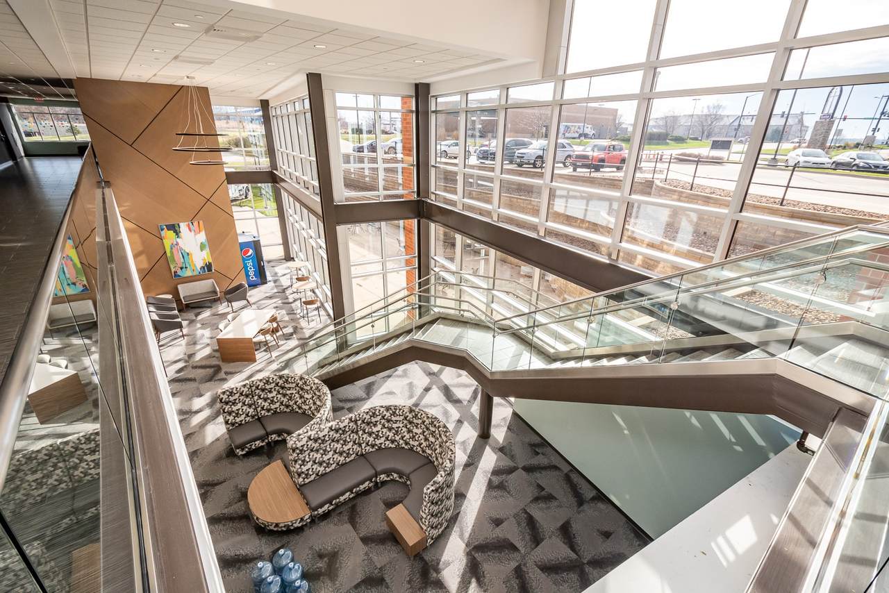 https://bt-photos.global.ssl.fastly.net/cedarrapids/1280_boomver_1_2209910-2.jpg