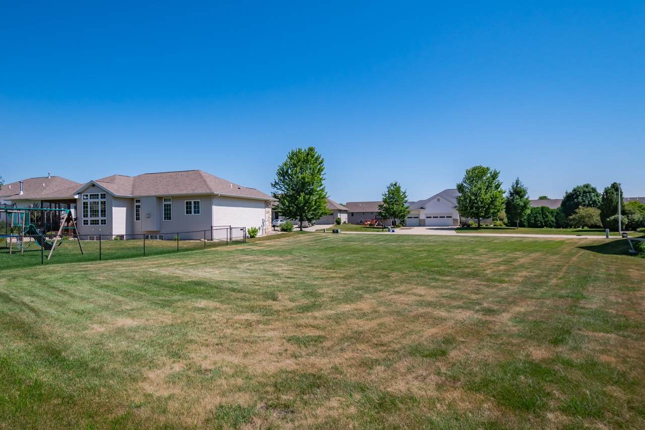 https://bt-photos.global.ssl.fastly.net/cedarrapids/1280_boomver_1_2404362-2.jpg