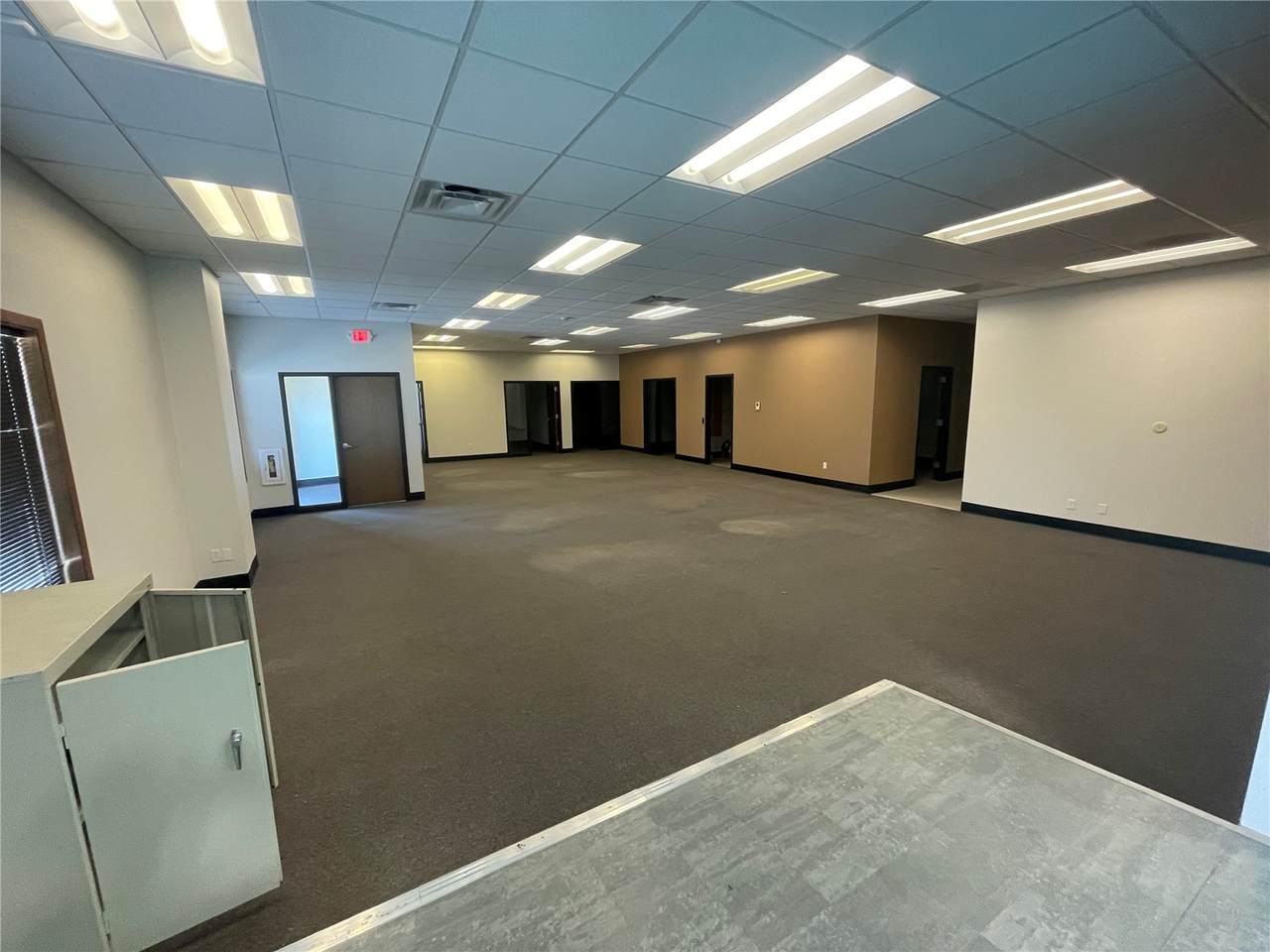 https://bt-photos.global.ssl.fastly.net/cedarrapids/1280_boomver_1_2406575-2.jpg