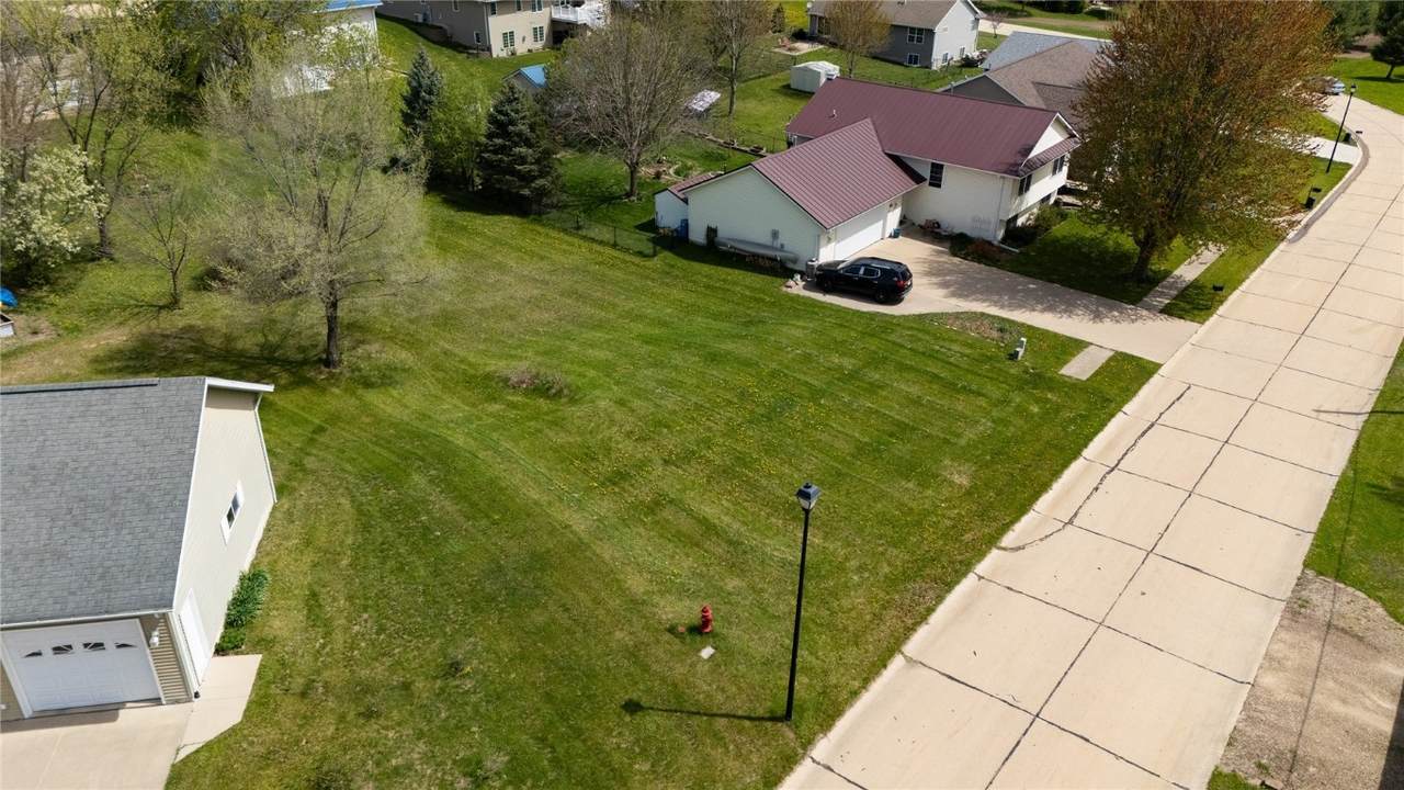 18 Red Maple Court - Photo 1