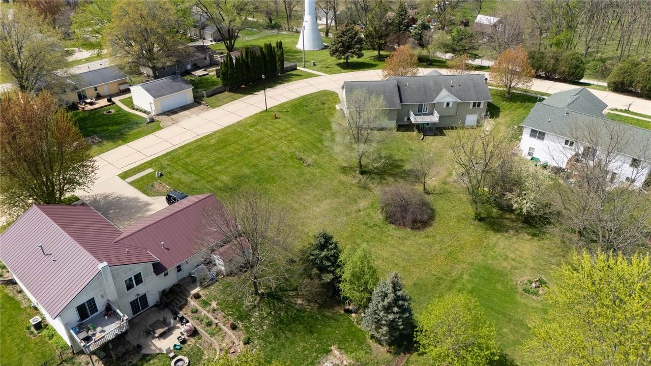 https://bt-photos.global.ssl.fastly.net/cedarrapids/1280_boomver_1_2503175-2.jpg