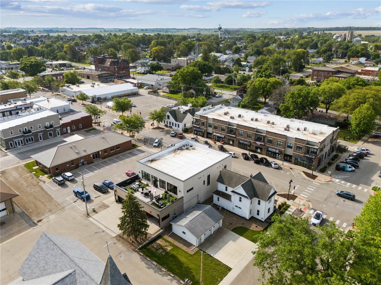https://bt-photos.global.ssl.fastly.net/cedarrapids/1280_boomver_1_2505844-2.jpg