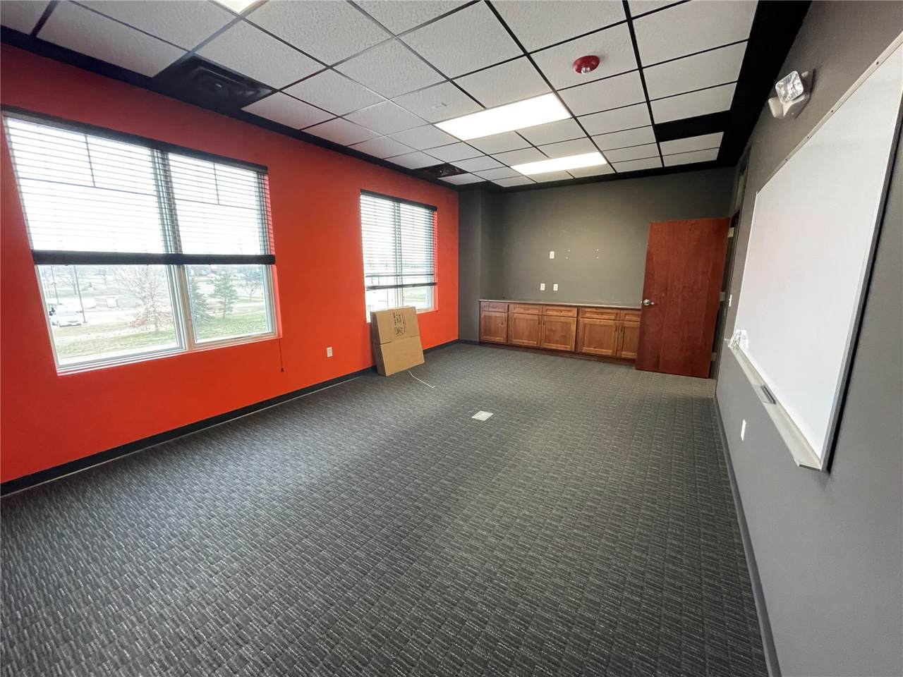 https://bt-photos.global.ssl.fastly.net/cedarrapids/1280_boomver_1_2507125-2.jpg