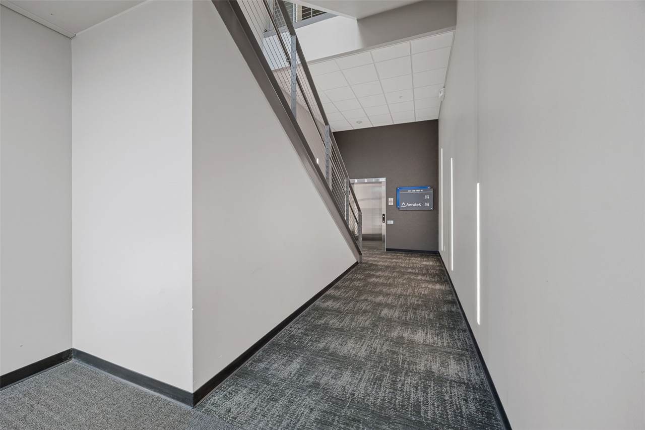 https://bt-photos.global.ssl.fastly.net/cedarrapids/1280_boomver_1_2507970-2.jpg