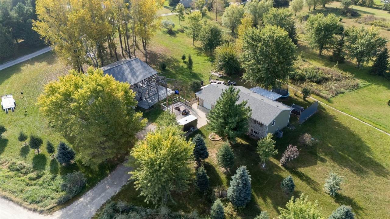 2866 60th Street - Photo 1