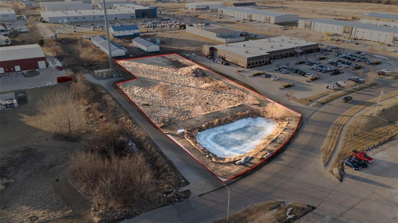 1530 Hawkeye Drive - Photo 1