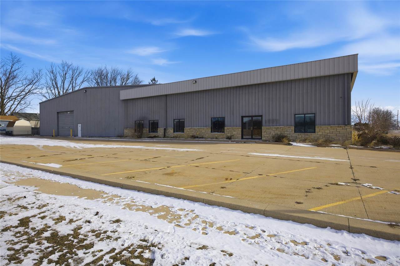 https://bt-photos.global.ssl.fastly.net/cedarrapids/1280_boomver_1_2508594-2.jpg