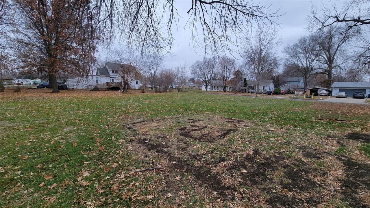 239 South St - Photo 1