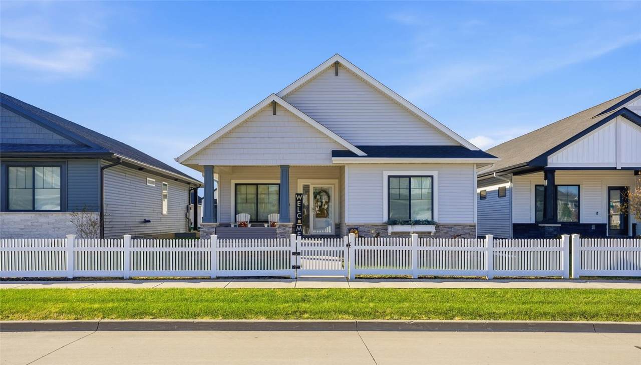 762 Clover Hill Drive - Photo 1