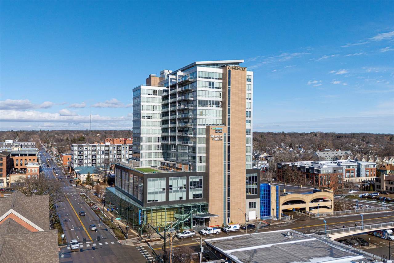 https://bt-photos.global.ssl.fastly.net/cedarrapids/1280_boomver_1_2600125-2.jpg
