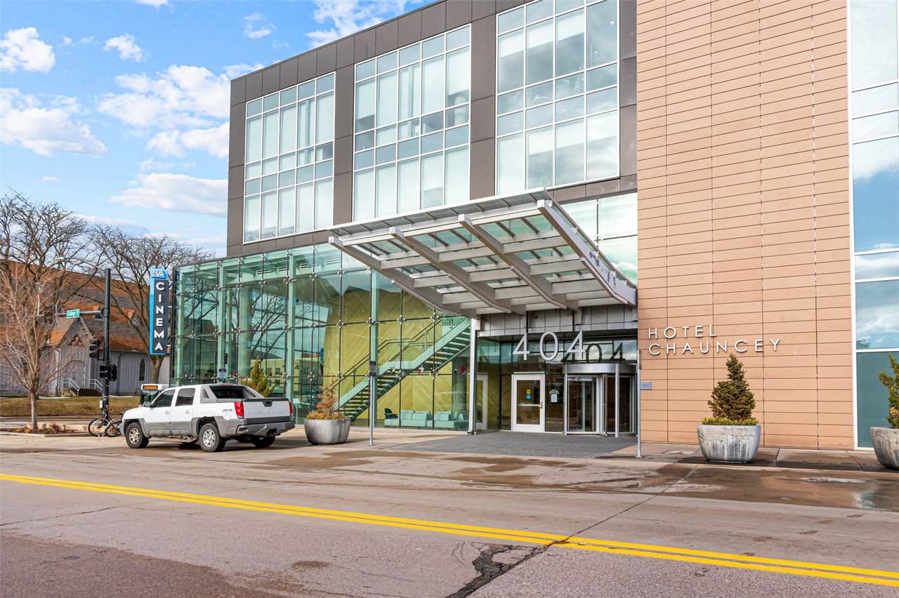 https://bt-photos.global.ssl.fastly.net/cedarrapids/1280_boomver_1_2600125-2.jpg
