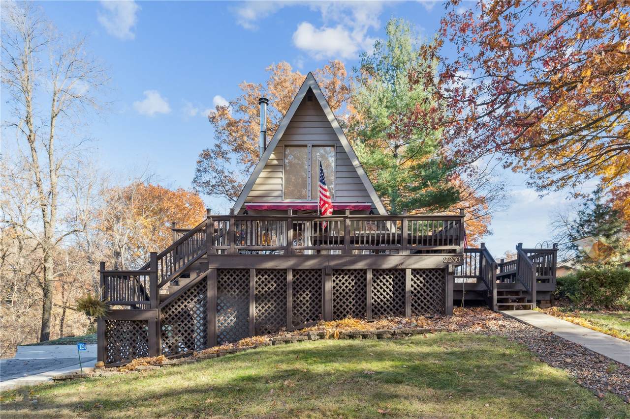 2230 Valley Road - Photo 1