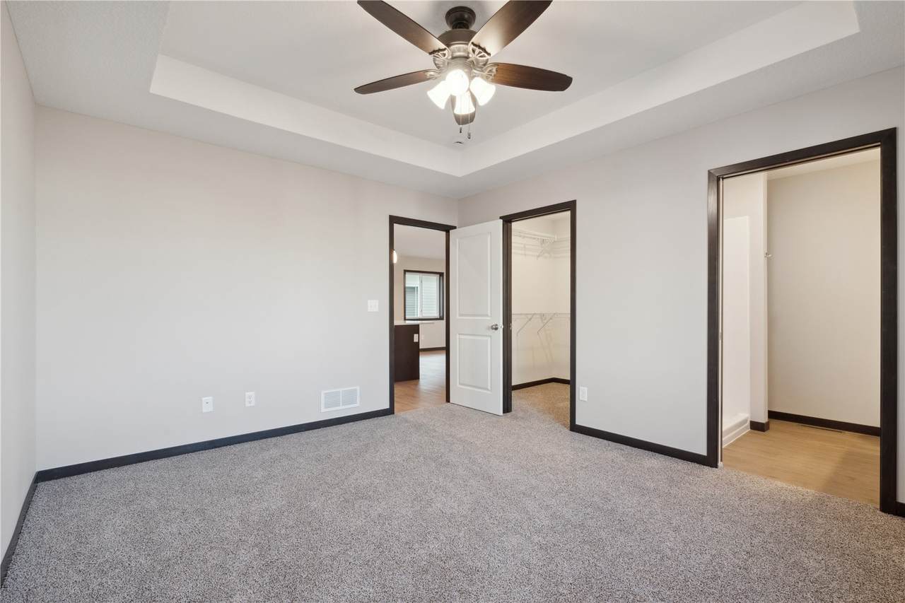 https://bt-photos.global.ssl.fastly.net/cedarrapids/1280_boomver_1_2600916-2.jpg