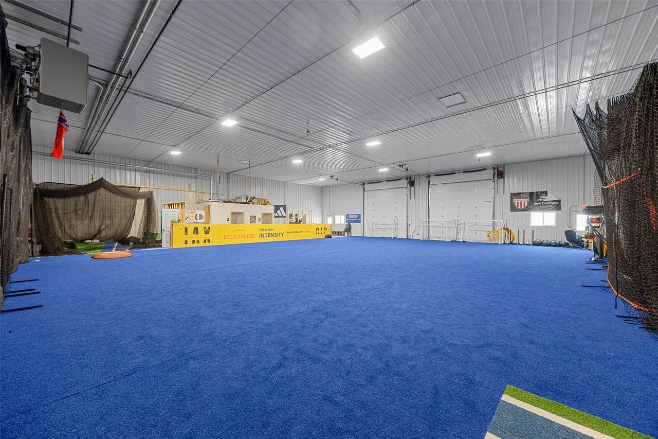 https://bt-photos.global.ssl.fastly.net/cedarrapids/1280_boomver_1_2601147-2.jpg