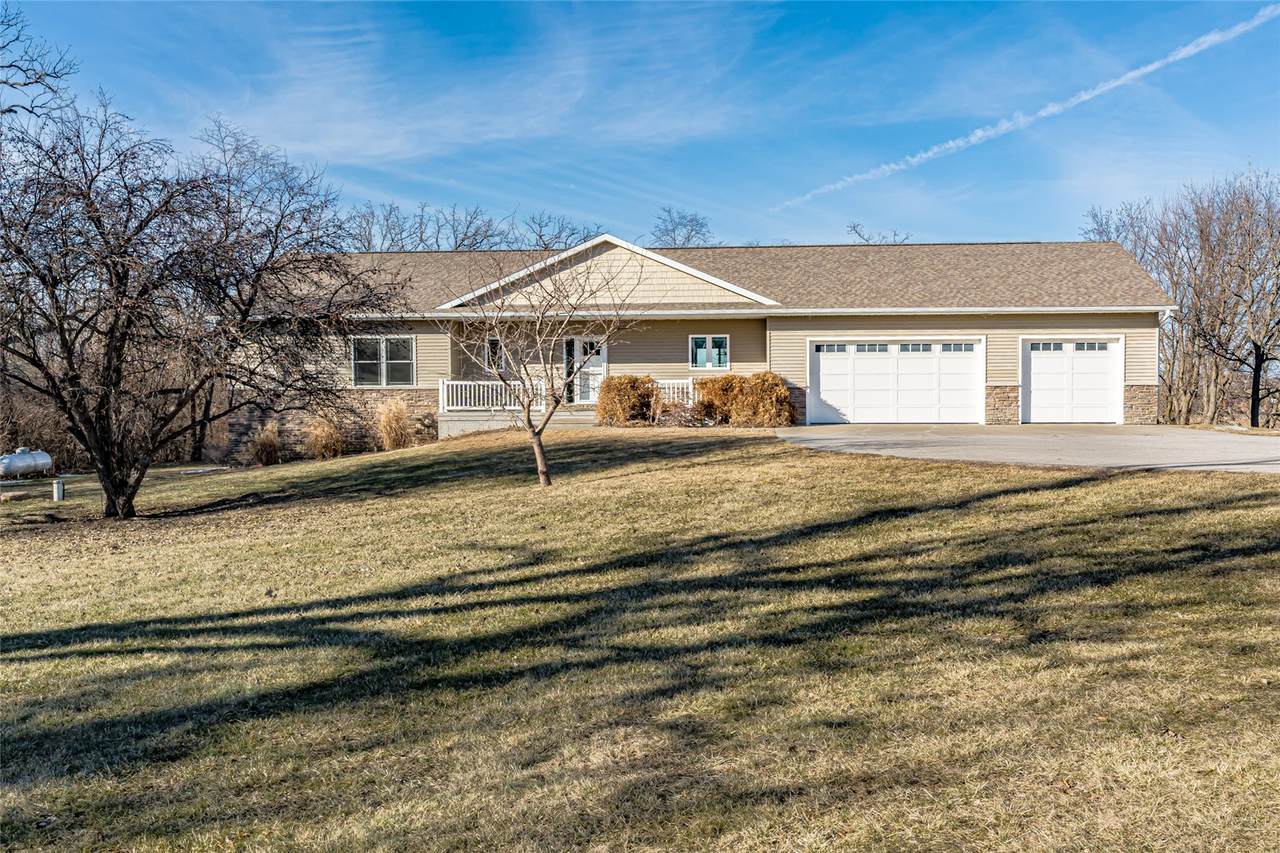 https://bt-photos.global.ssl.fastly.net/cedarrapids/1280_boomver_1_2601193-2.jpg