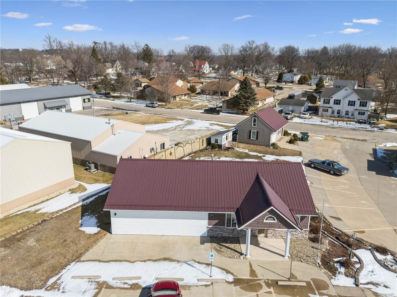 https://bt-photos.global.ssl.fastly.net/cedarrapids/1280_boomver_1_2601295-2.jpg