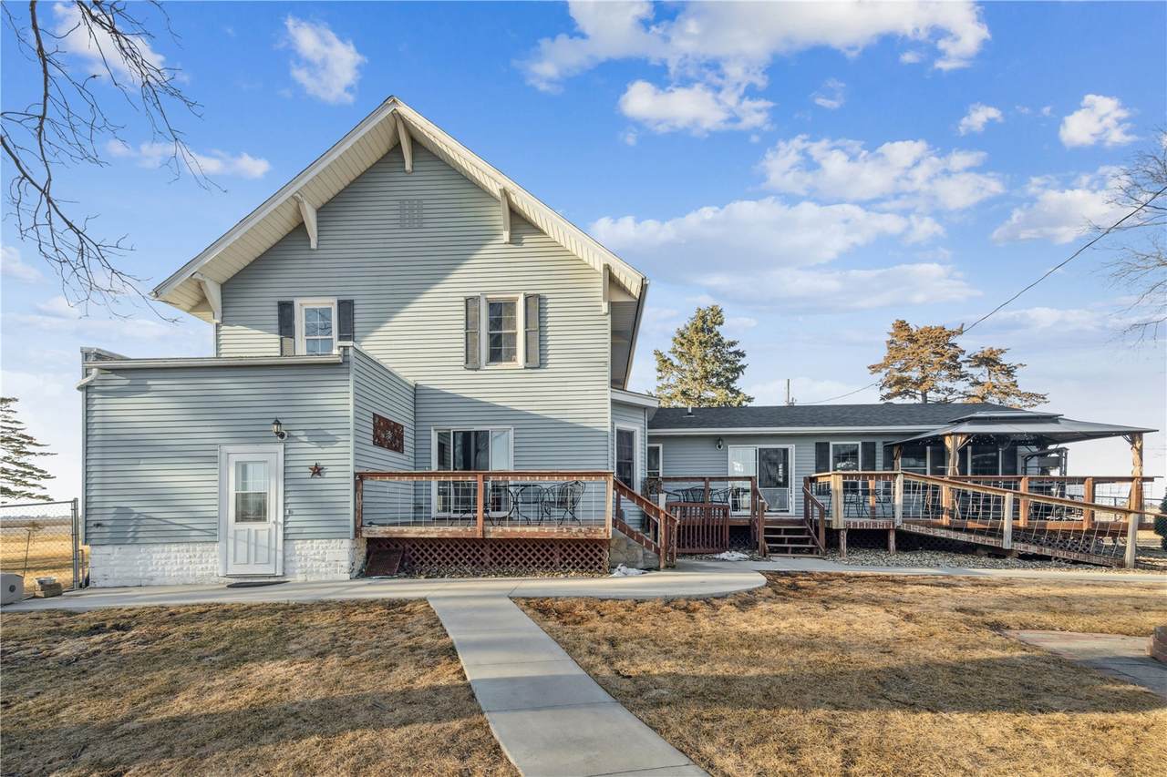 https://bt-photos.global.ssl.fastly.net/cedarrapids/1280_boomver_1_2601391-2.jpg