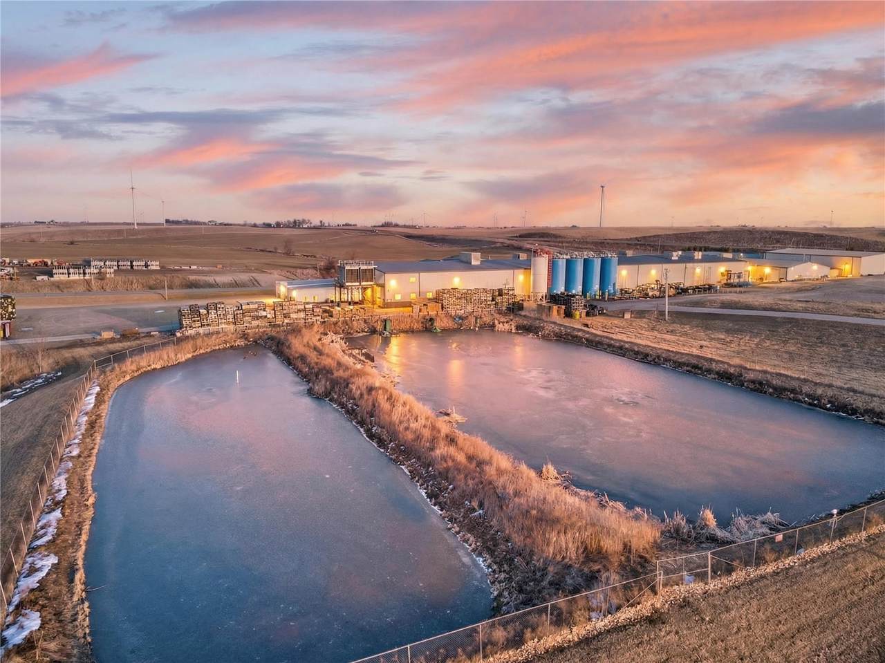 https://bt-photos.global.ssl.fastly.net/cedarrapids/1280_boomver_1_2601451-2.jpg