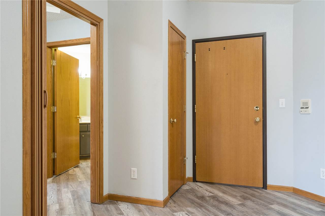 https://bt-photos.global.ssl.fastly.net/cedarrapids/1280_boomver_1_2601495-2.jpg