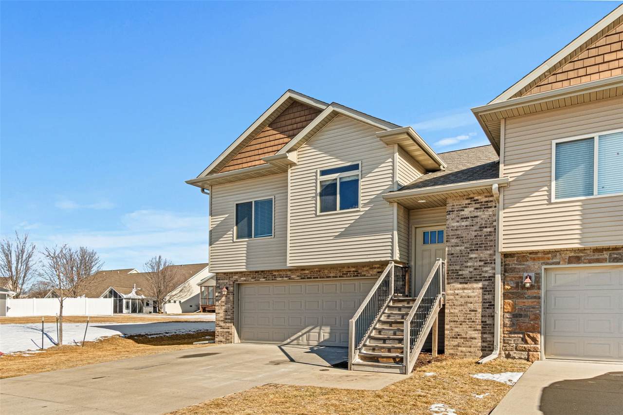 218 Prairie Rose Lane - Photo 1