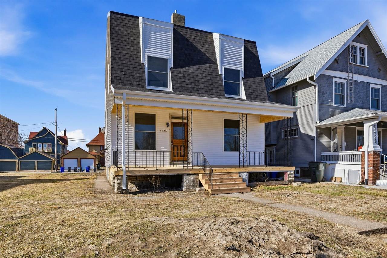 1426 3rd Avenue - Photo 1