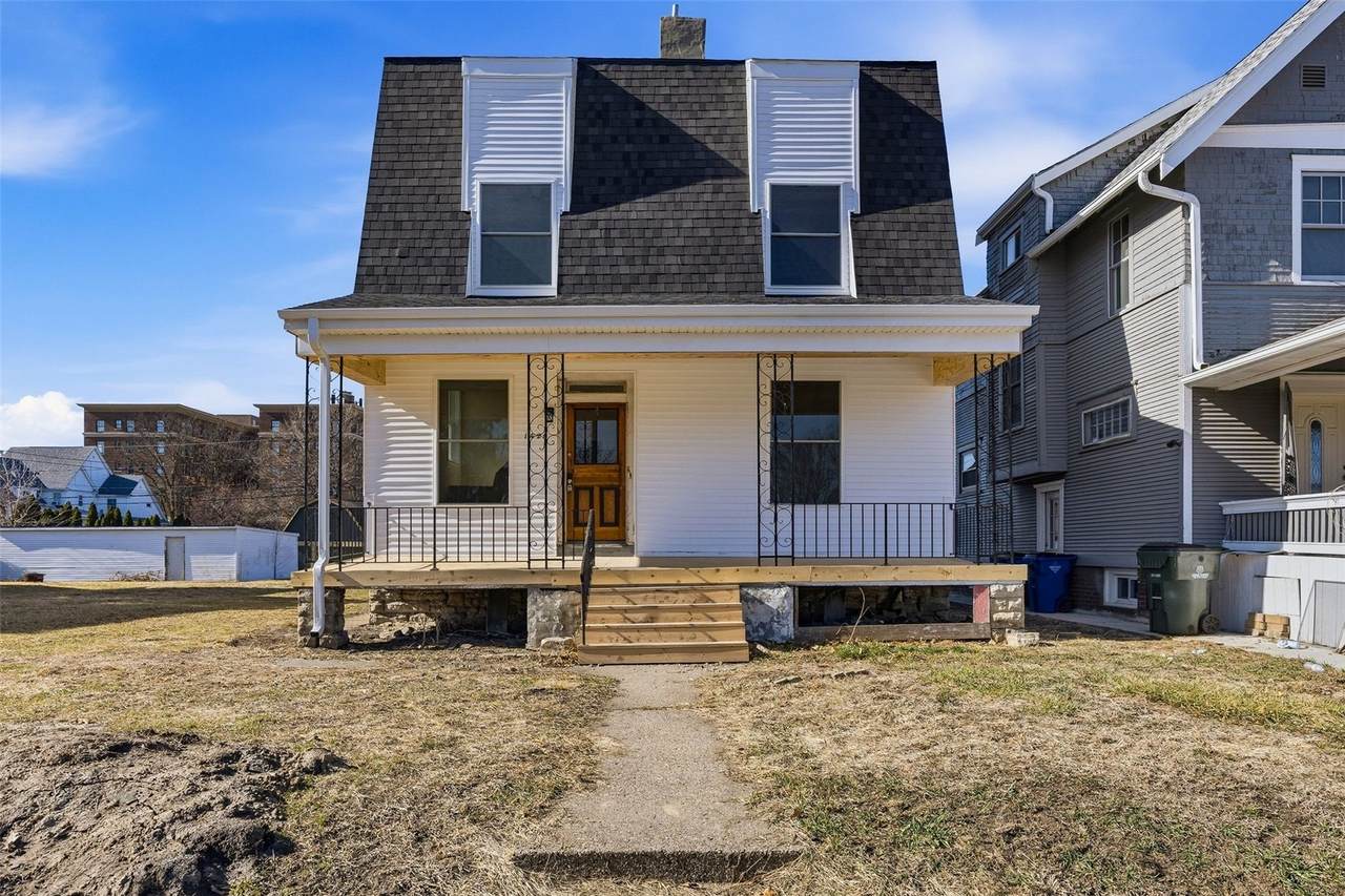 https://bt-photos.global.ssl.fastly.net/cedarrapids/1280_boomver_1_2601594-2.jpg