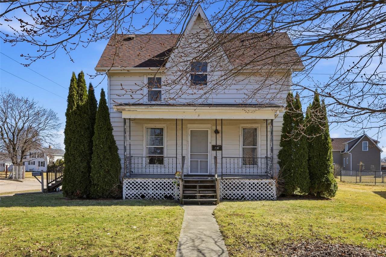 503 Maple Street - Photo 1