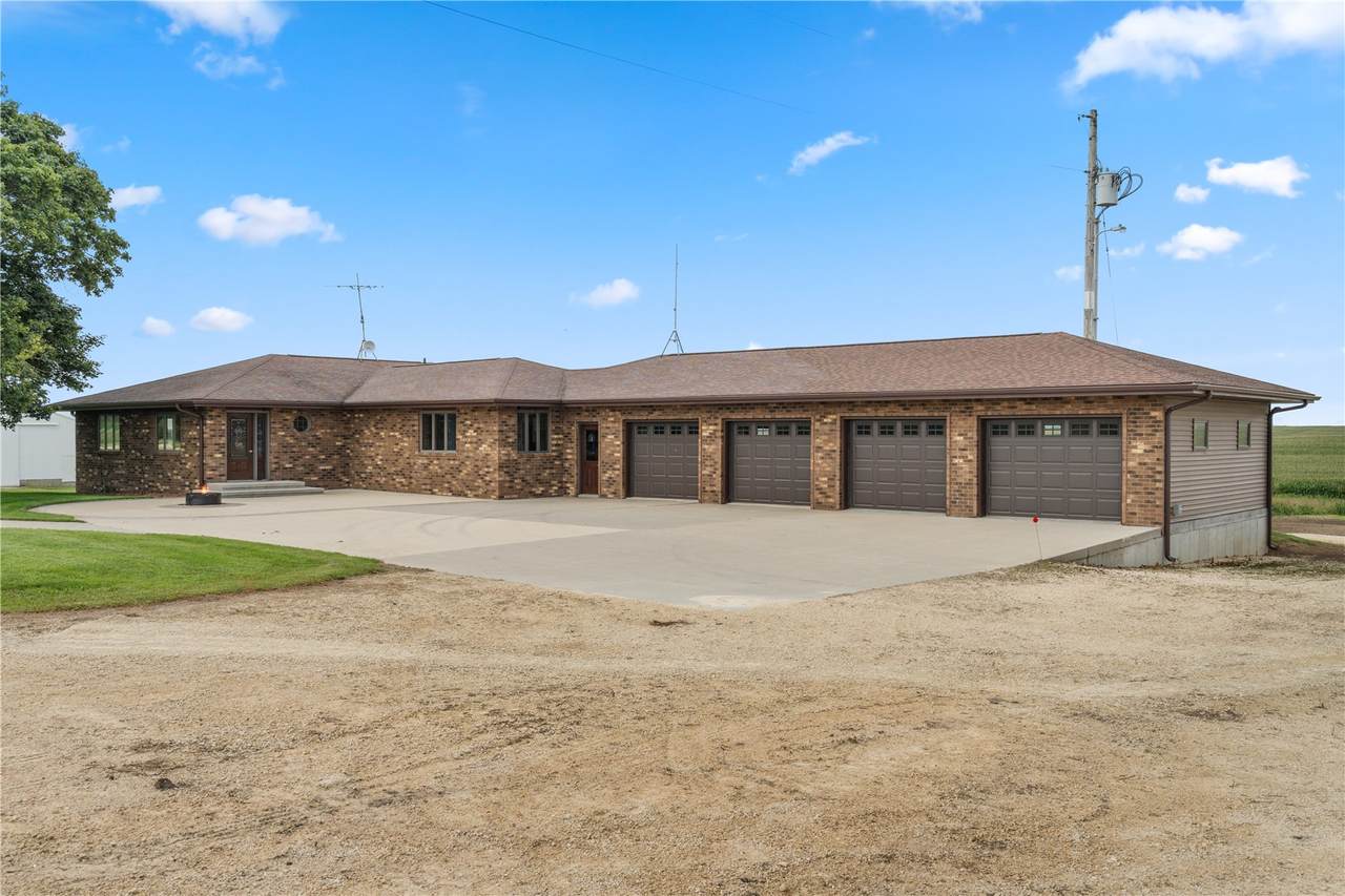 https://bt-photos.global.ssl.fastly.net/cedarrapids/1280_boomver_1_2601705-2.jpg