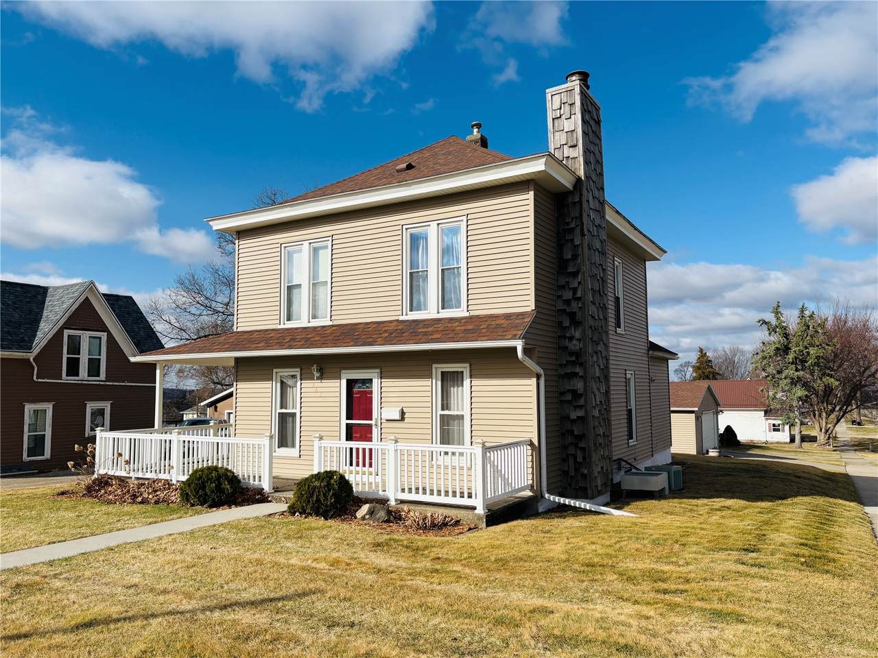 https://bt-photos.global.ssl.fastly.net/cedarrapids/1280_boomver_1_2601732-2.jpg