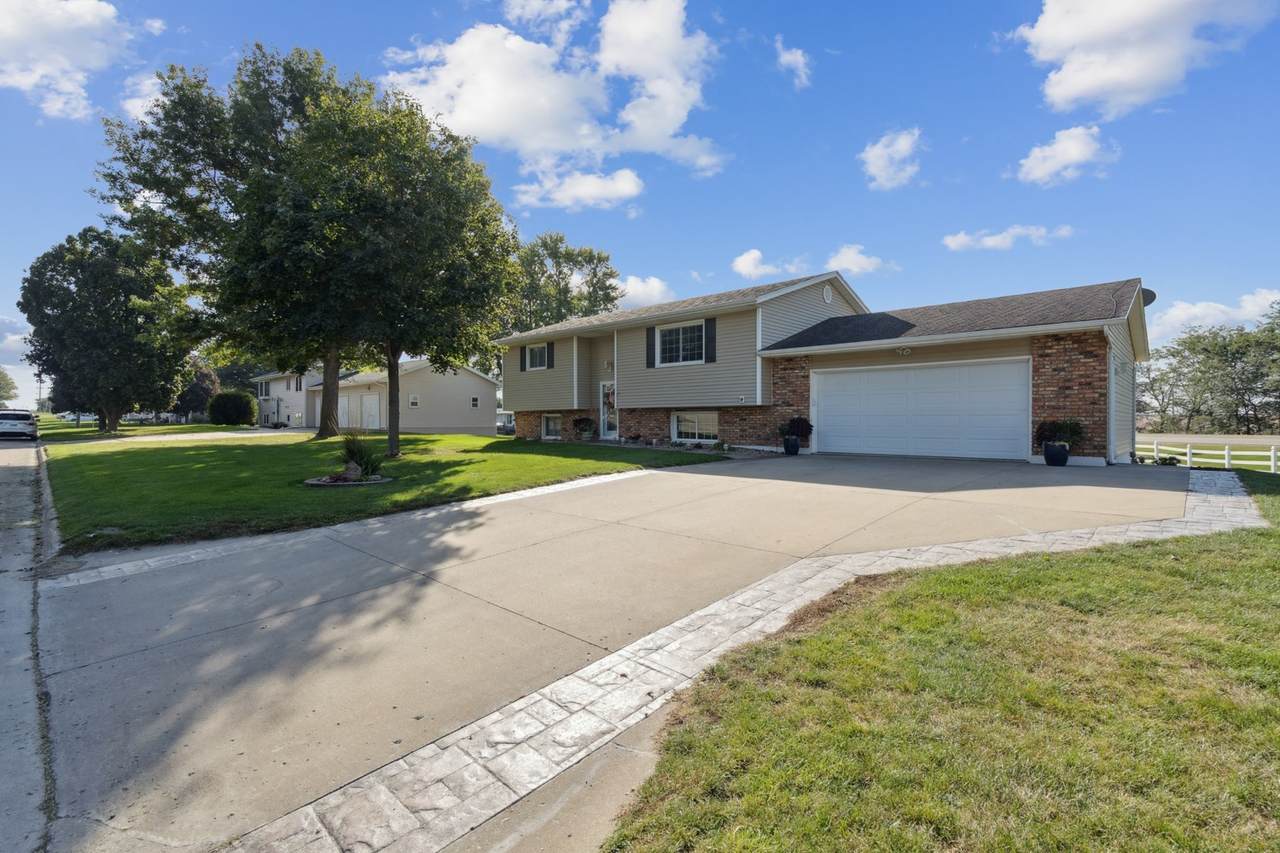 https://bt-photos.global.ssl.fastly.net/cedarrapids/1280_boomver_1_2601785-2.jpg