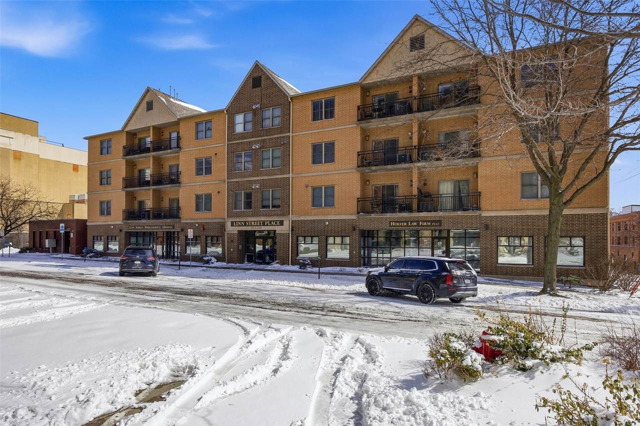 332 Linn Street - Photo 1
