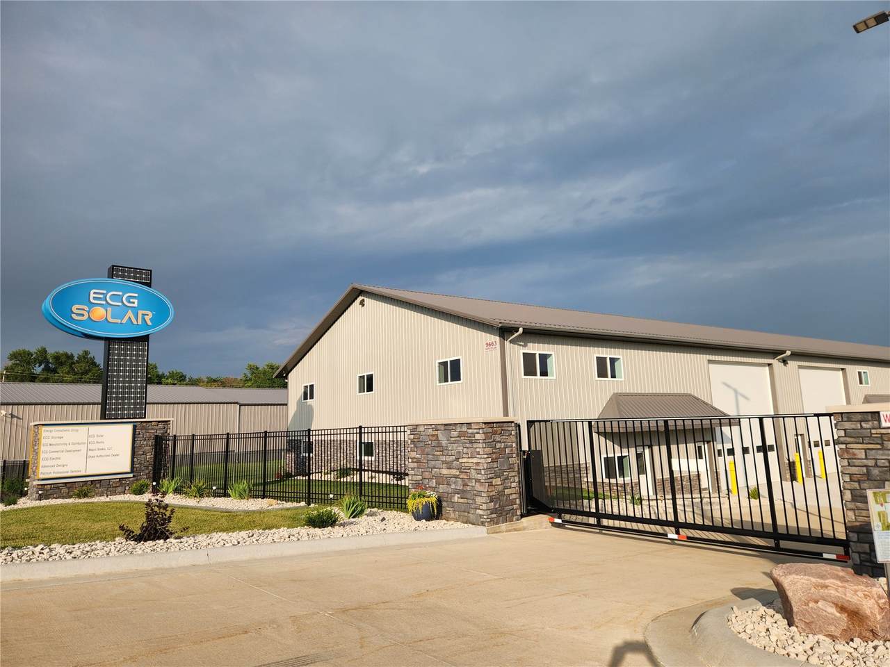 https://bt-photos.global.ssl.fastly.net/cedarrapids/1280_boomver_1_2601819-2.jpg