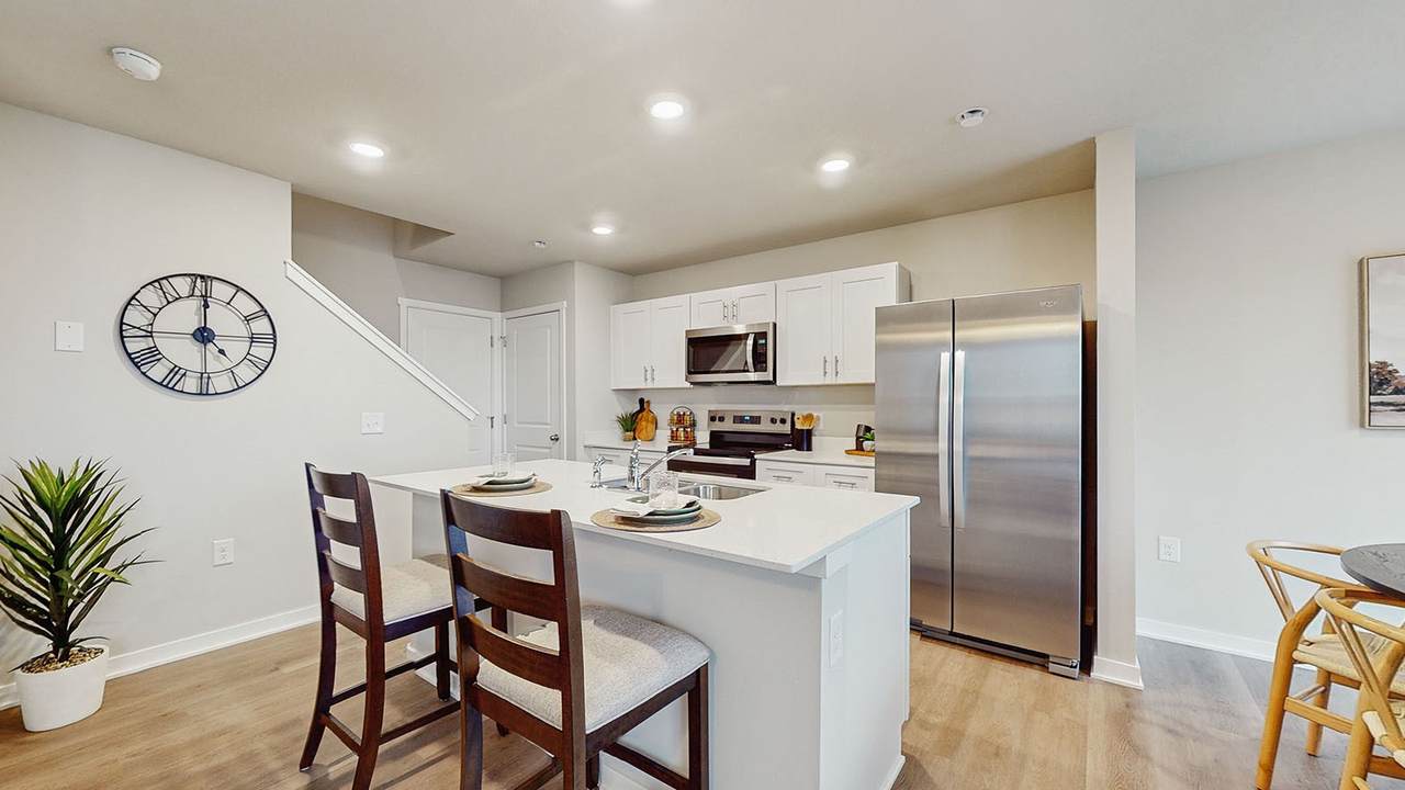 9431 Lovegrass Drive - Photo 1