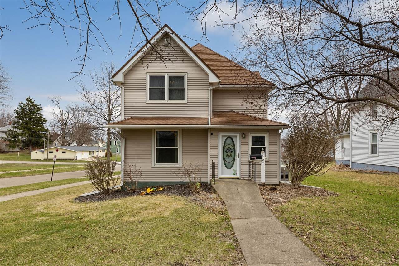 1707 8th Avenue - Photo 1